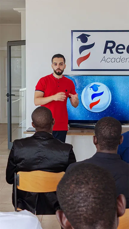 Mehdi Joyen en formation